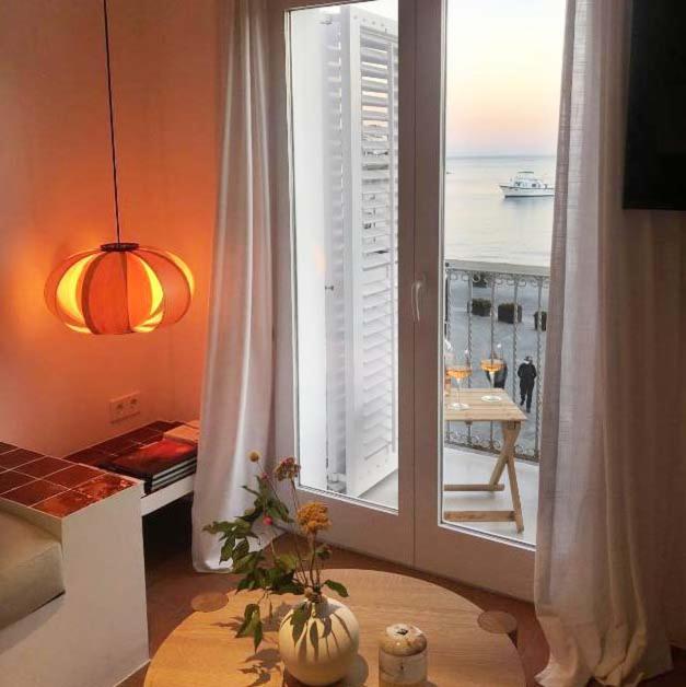 Beachfront Suite In Cadaques Center 외부 사진